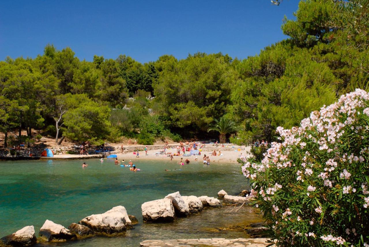 Arkada Hotel Stari Grad  Dış mekan fotoğraf